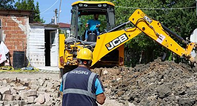 Mekece Mahallesi'nin 2 bin metrelik içme suyu hattı yenileniyor