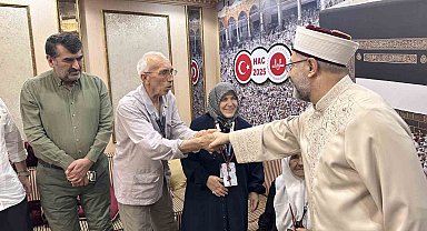 Mekke'de anlamlı buluşma