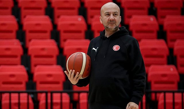 Melikgazi Kayseri Basketbol Antrenörü Özsarı, sezonu değerlendirdi