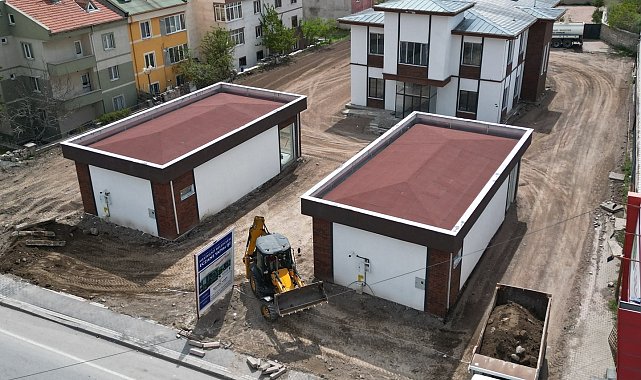Melikgazi'de sağlık merkezlerine çevre düzenlemesi yapılıyor