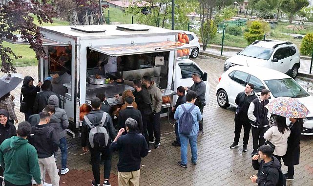 Merhum Gazeteci Erdan anısına mevlit ve lokma hayrı