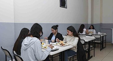 Mersin Büyükşehir Belediyesinden Gülnar'da eğitim hayatına destek