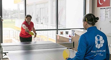 Mersin'de kız kardeşlerden spor başarısı