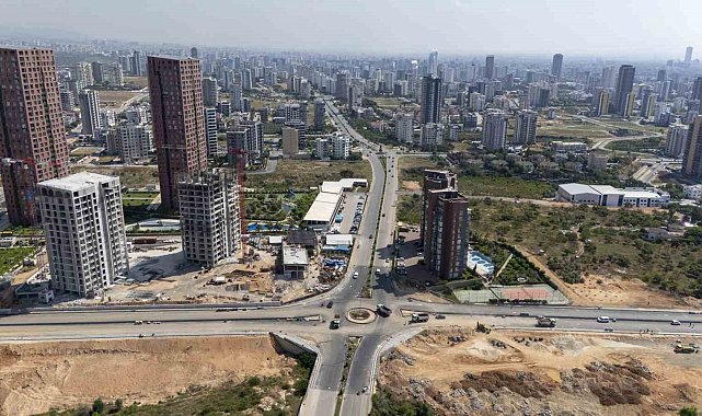 Mersin'de trafiği rahatlatacak yol çalışmaları sürüyor