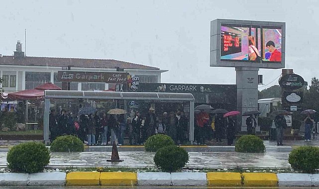 Meteorolojiden 'sarı kod' uyarısı sonrası Aydın'da yağmur etkili oldu