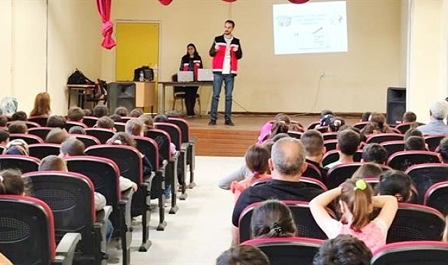 Minik öğrenciler gıda konusunda bilgilendirildi