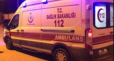 Motosiklet ile otomobil çarpıştı: 1 yaralı