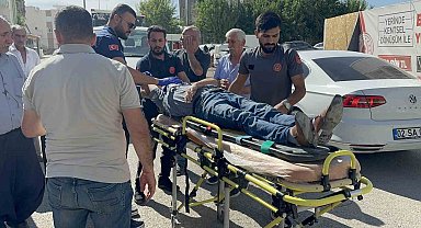 Motosikletin çarptığı yaya yaralandı