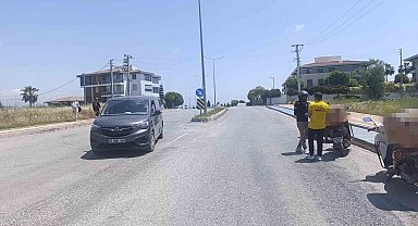 Motosikletiyle hafif ticari araca çarptı: 1 yaralı