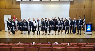 Mudanya Üniversitesi'nde öğrenciler beyaz önlükleriyle mesleğe ilk adımını attı