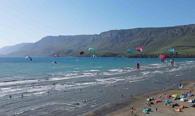 Muğla Akyaka'da 19 Mayıs coşkusu kite sörf şenliği ile kutlanacak