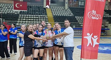Muğla'da voleybol il birincisi belli oldu