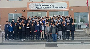Mühendis ve teknikerler kariyerlerini öğrencilerle paylaştı