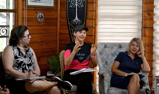 Muratpaşa'dan yabancılara Türkçe Konuşma Kulübü