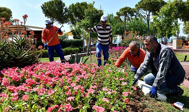 Muratpaşa'nın renkli emeği Çiçek Desenleri Günleri başlıyor