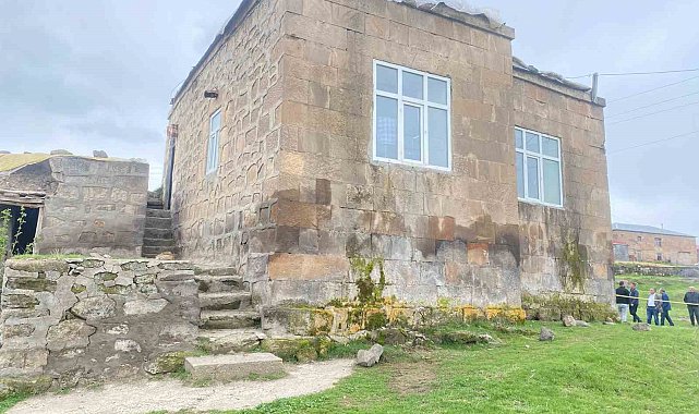 Muş'ta evin tavanı çöktü: 1 ölü