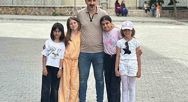 Muşlu minikler, "Gazze'de çocuk olmak" şarkısıyla dünyaya seslendiler