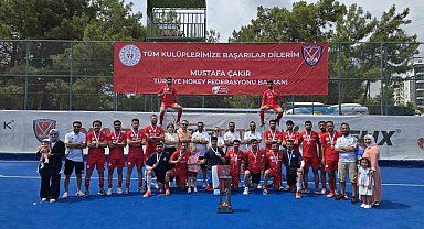 Nevşehir Belediyesi SK Erkek Hokey Takımı Türkiye şampiyonu oldu