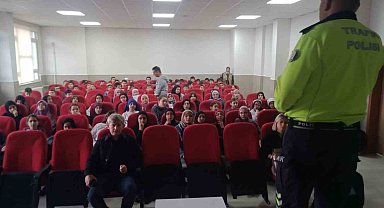 Niğde'de 406 öğrenciye trafik eğitimi verildi