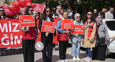 Niğde'de Aile Yılı yürüyüşü gerçekleştirildi