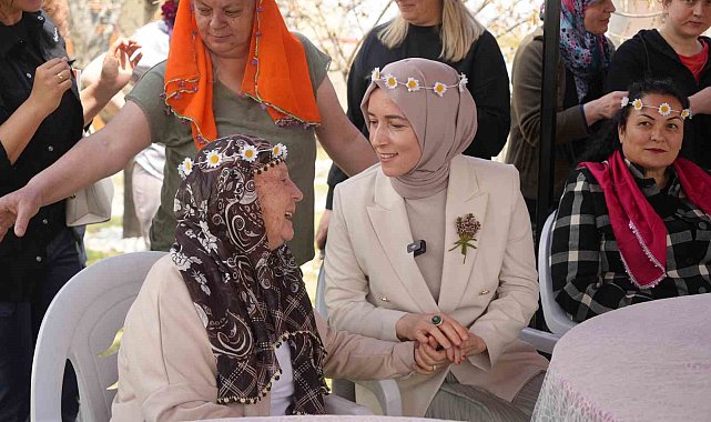 Niğde'de baharın gelişini müjdeleyen Hıdırellez düzenlenen etkinlikle kutlandı