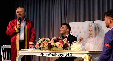 Nikah töreninde tebessüm ettiren anlar: Gelin "evet" dedi, memur "baskı var" diyerek kabul etmedi
