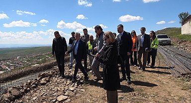 Nohutlu Tepe'de bungalov otelin temeli atıldı