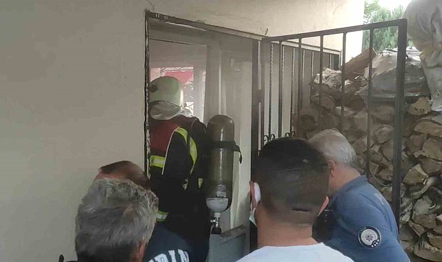 Ocakta unutulan yemek yangın paniğine neden oldu