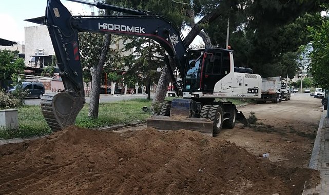 Oda mezar kontrollü bir şekilde kapatıldı, yol çalışmaları tekrar başladı