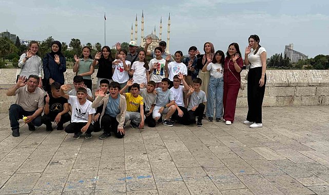 Öğrenciler Adana'da tarih, İzmir'de bilimle buluştu