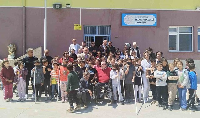 Öğrenciler engelli bireylerle empati köprüsü kurdu