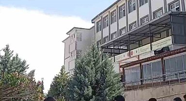 Okulda korkutan yangın