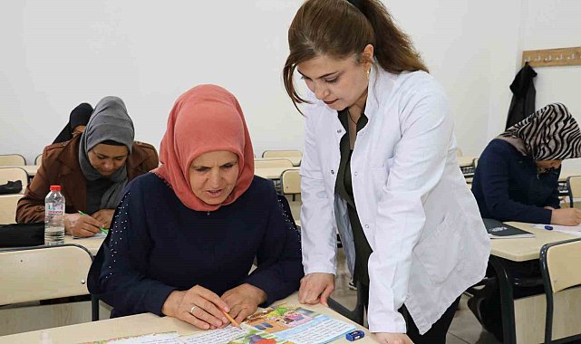 Okuma yazma kursları ile geleceğe güvenle bakıyorlar