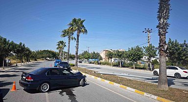 Önce kaldırıma, ardından direğe çarparak durabildi: 1 yaralı