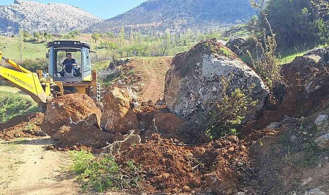 Onikişubat'ta yol çalışmaları
