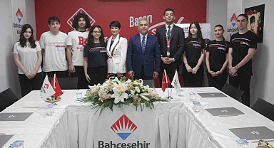 Ordu-Giresun Bahçeşehir Koleji'nden dünya üniversitelerine rekor kabul