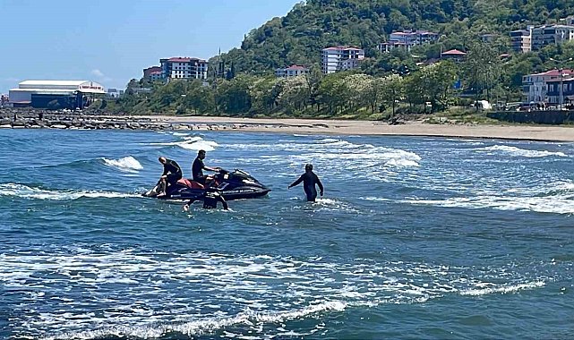 Ordu'da boğulma tehlikesi geçiren öğrencilerden biri hayatını kaybetti