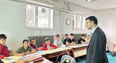 Osmaneli Kur'an kursuna motivasyon ziyareti