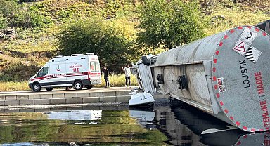 Osmaniye'de petrol yüklü tanker devrildi