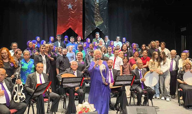 Otizm Anneler Korosu'ndan muhteşem konser