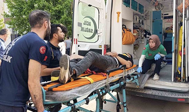 Otomobil ile motosiklet çarpıştı: 2 yaralı