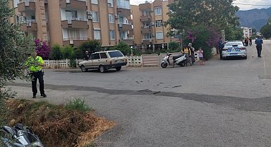 Otomobille çarpışan motosikletin sürücüsü yaralandı
