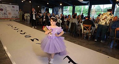 Özel çocuklar podyumda ışıldadı