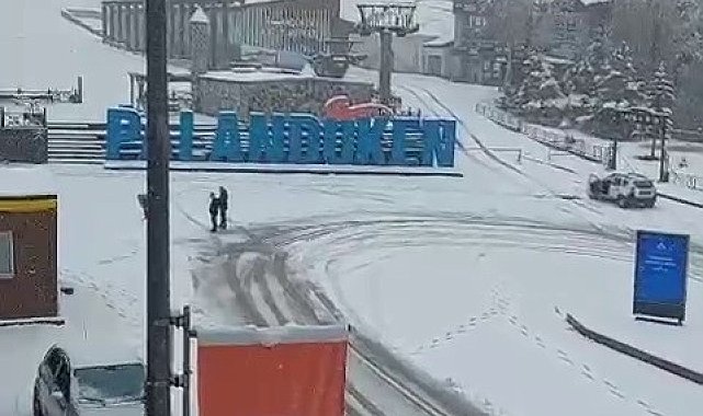 Palandöken Kayak Merkezi beyaza büründü