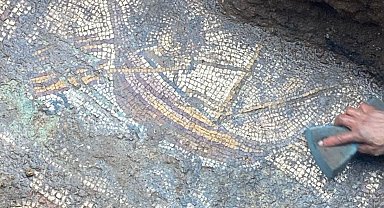Papa'nın geleceğini açıkladığı İznik'te Hz. İsa döneminden kaldığı iddia edilen mozaik bulundu