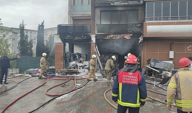 Pendik'te işyerinde yangın