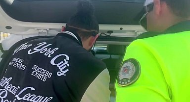 Pendik'te trafikte tartıştığı kişinin aracına saldıran şahsa para cezası
