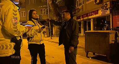 Polisin alkollü sürücüyle imtihanı kamerada