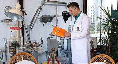 Prof. Dr. Özkan: "Dişiniz eksikse dikkat! Kulak çınlaması ya da vertigo sizi bekliyor olabilir"