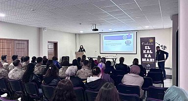 Pülümür'de 'Aile İçi ve Kadına Karşı Şiddetle Mücadele' semineri